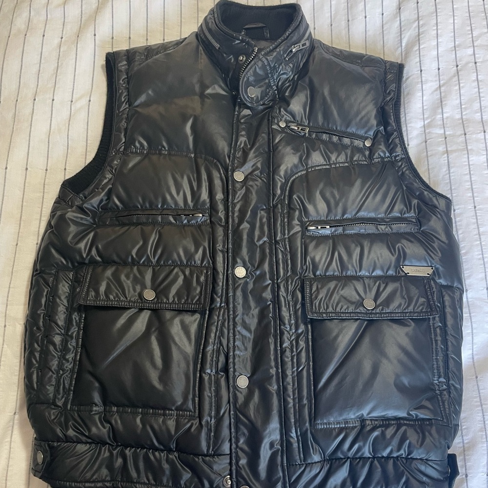 Guess puffer vest